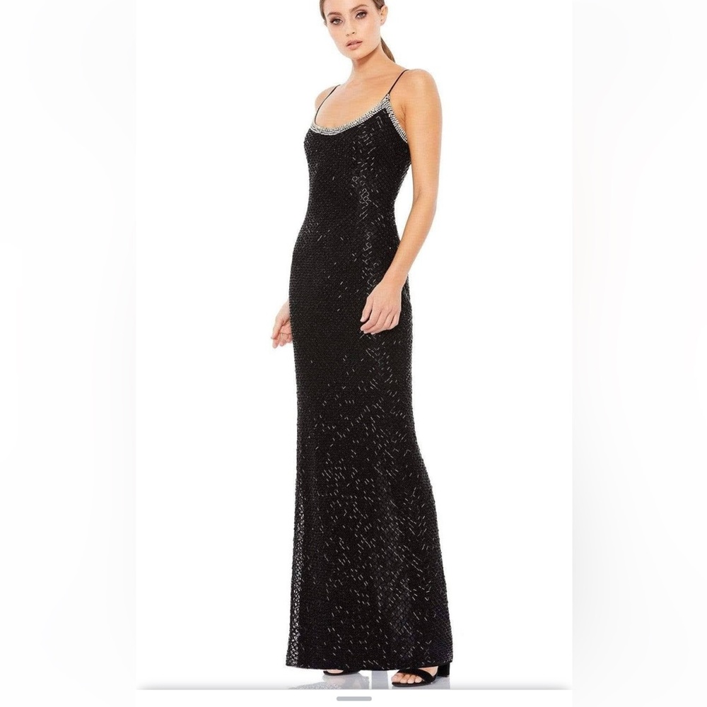 MAC DUGGAL beaded, heavy weight Gown, sz 12, NEW, new